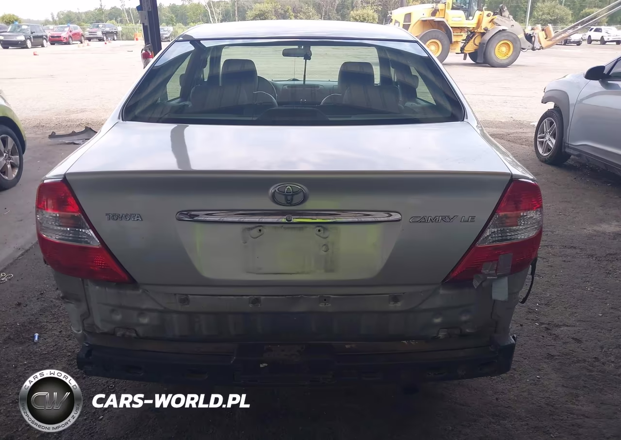 2002 Toyota Camry Le VIN:4T1BE32K42U613076 - 16