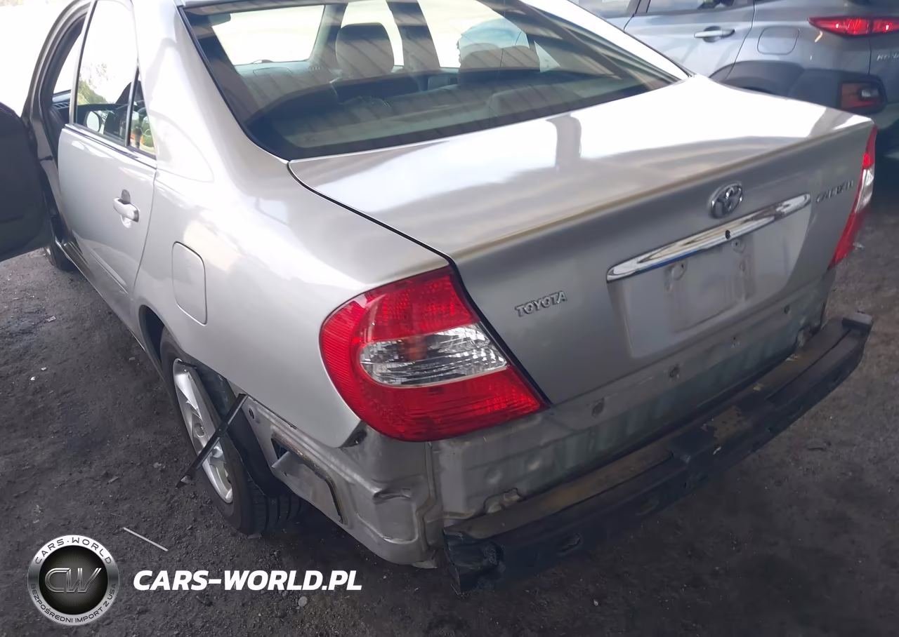 2002 Toyota Camry Le VIN:4T1BE32K42U613076 - 6