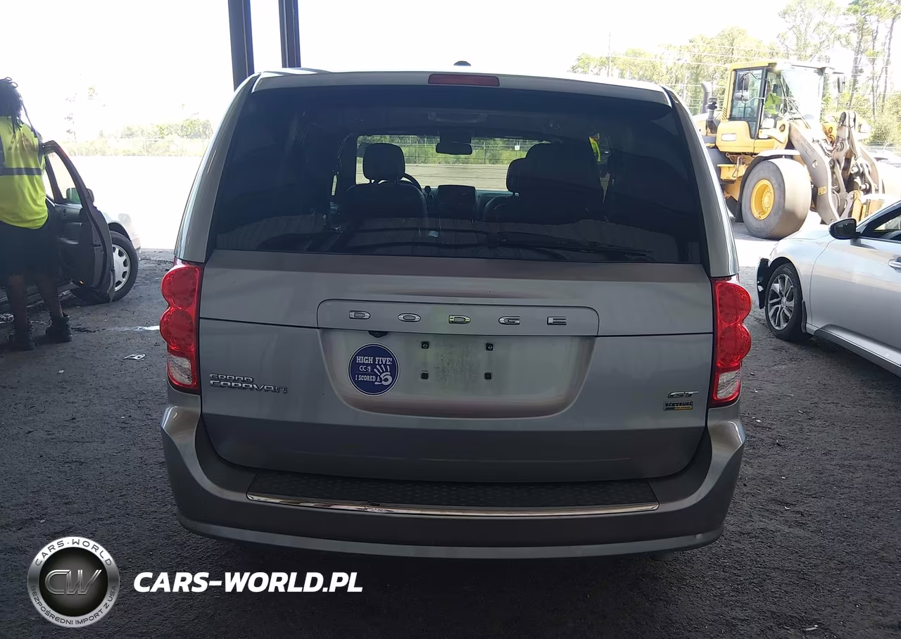 2019 Dodge Grand Caravan Gt VIN:2C4RDGEG0KR640888 - 16