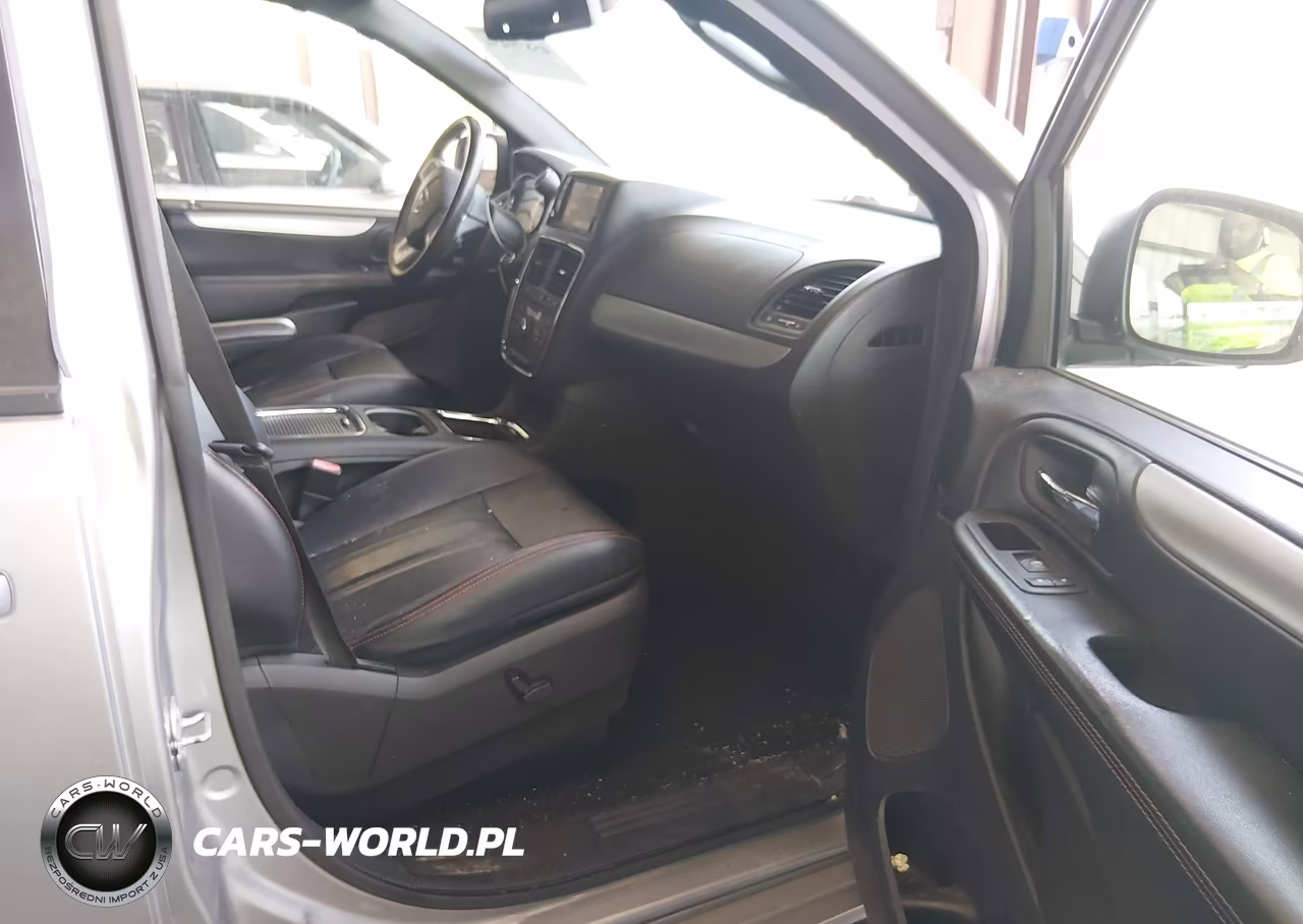 2019 Dodge Grand Caravan Gt VIN:2C4RDGEG0KR640888 - 5