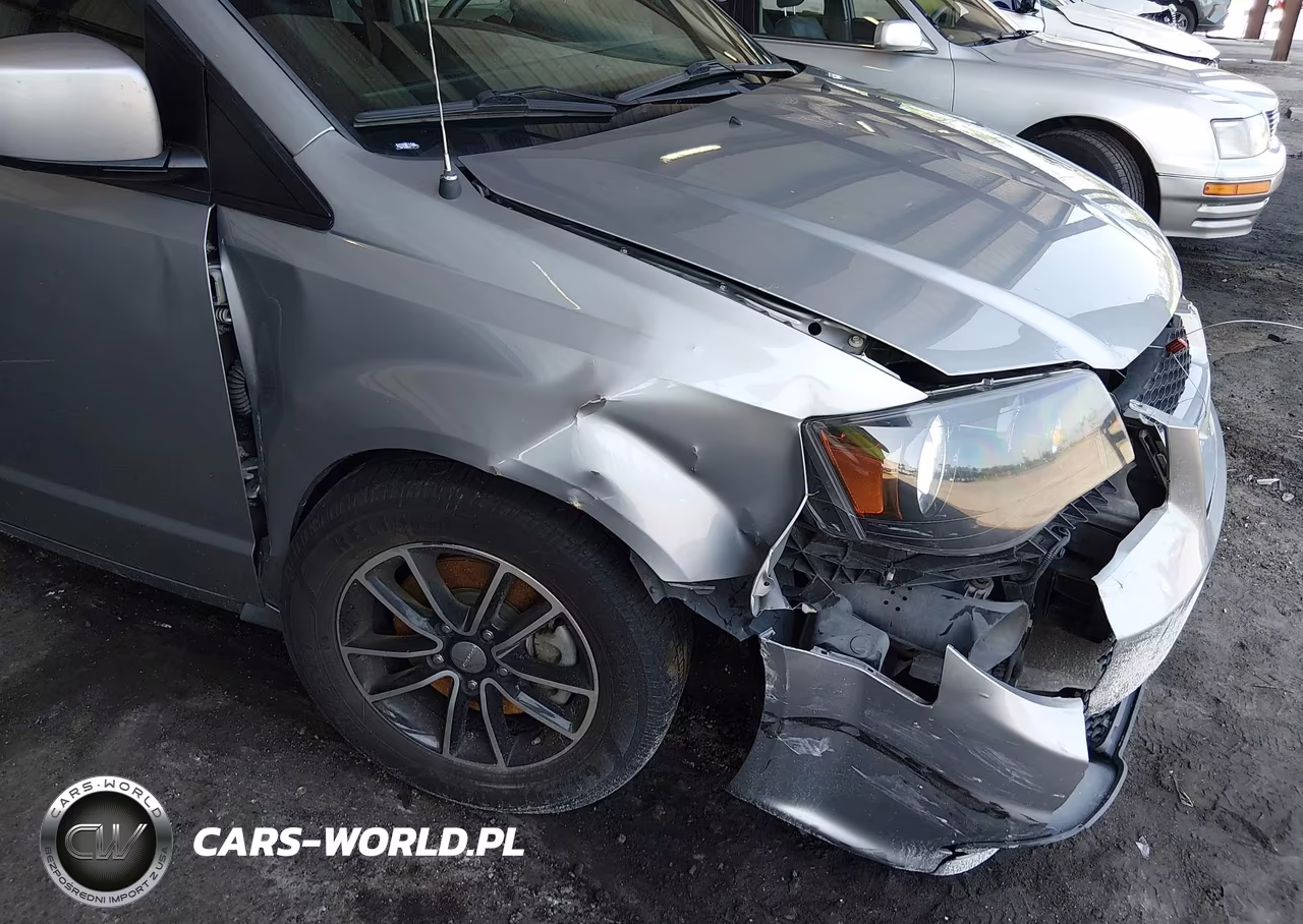 2019 Dodge Grand Caravan Gt VIN:2C4RDGEG0KR640888 - 6