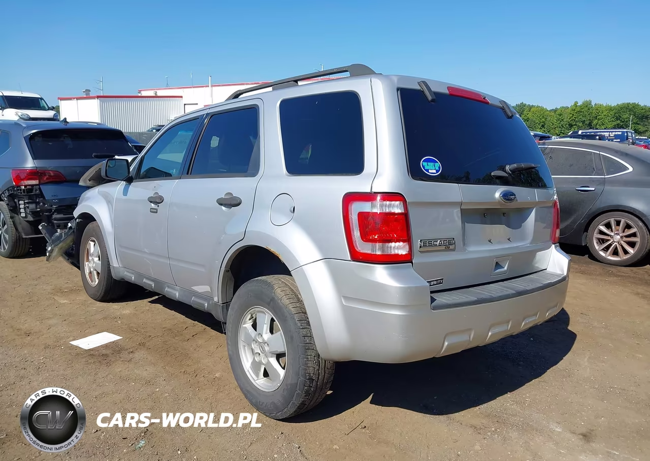 2012 Ford Escape Xlt VIN:1FMCU0D75CKA04736 - 3