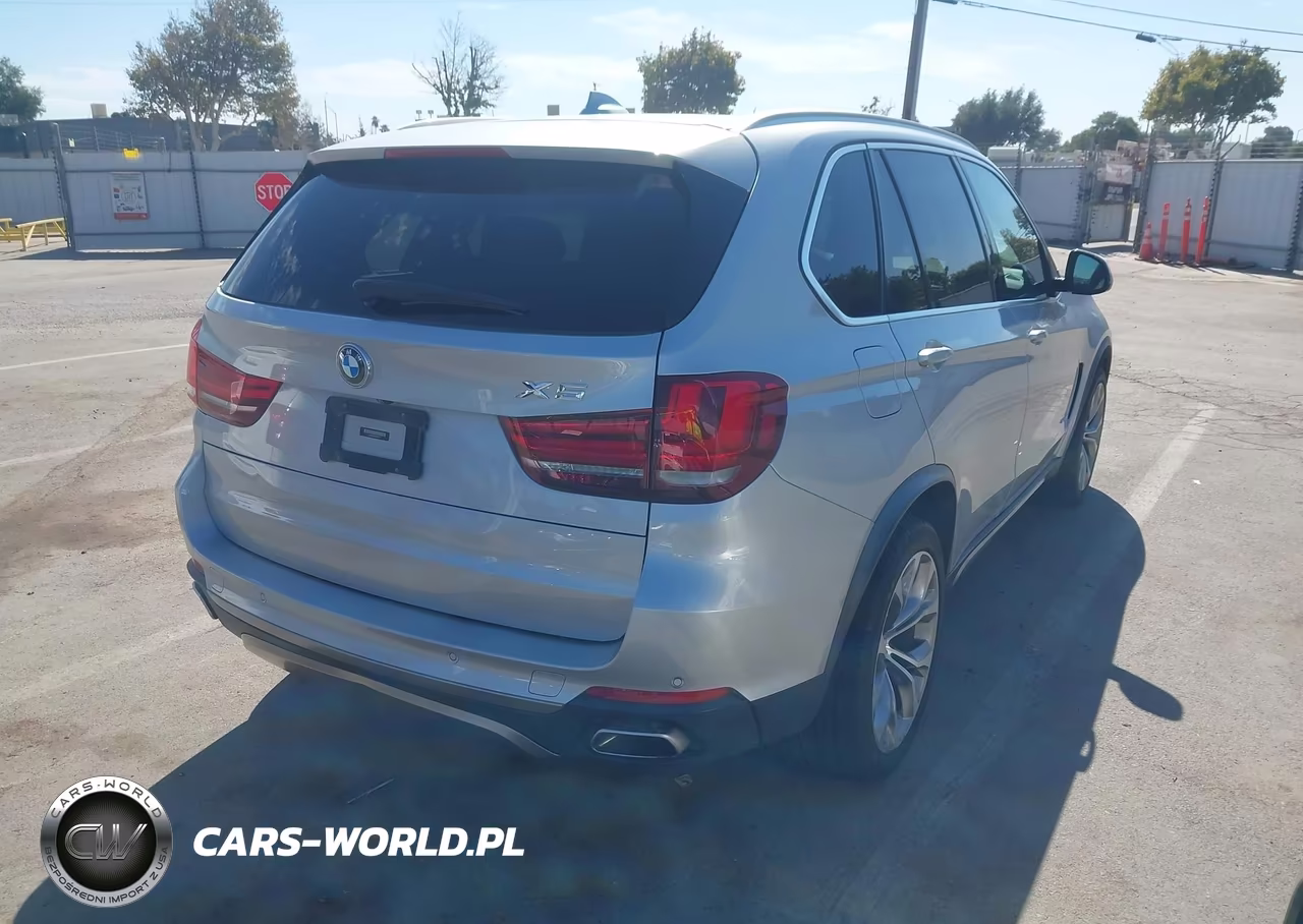 2018 BMW X5 Sdrive35I VIN:5UXKR2C58J0Z16717 - 4