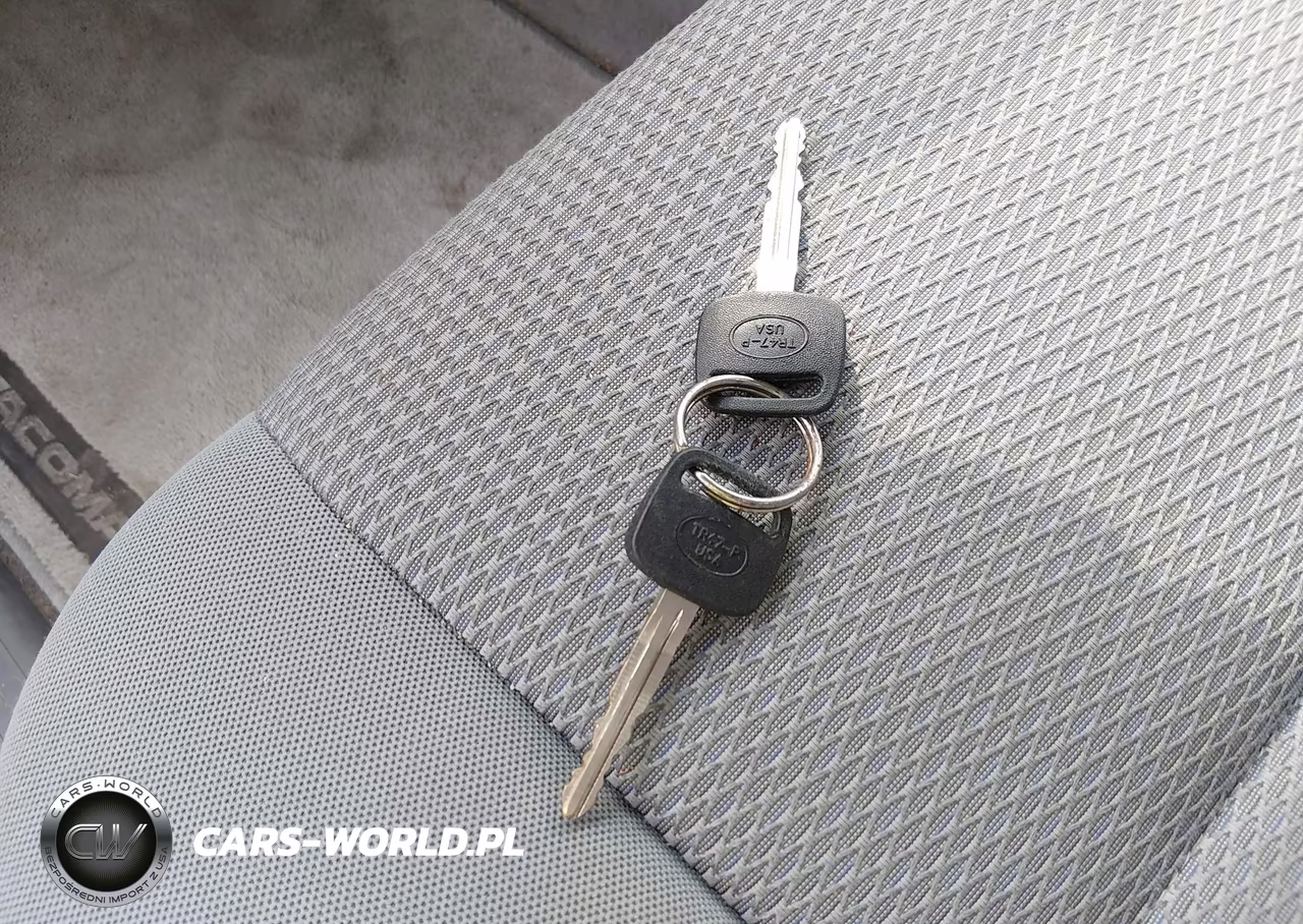 2010 Toyota Tacoma VIN:5TENX4CN7AZ679587 - 11