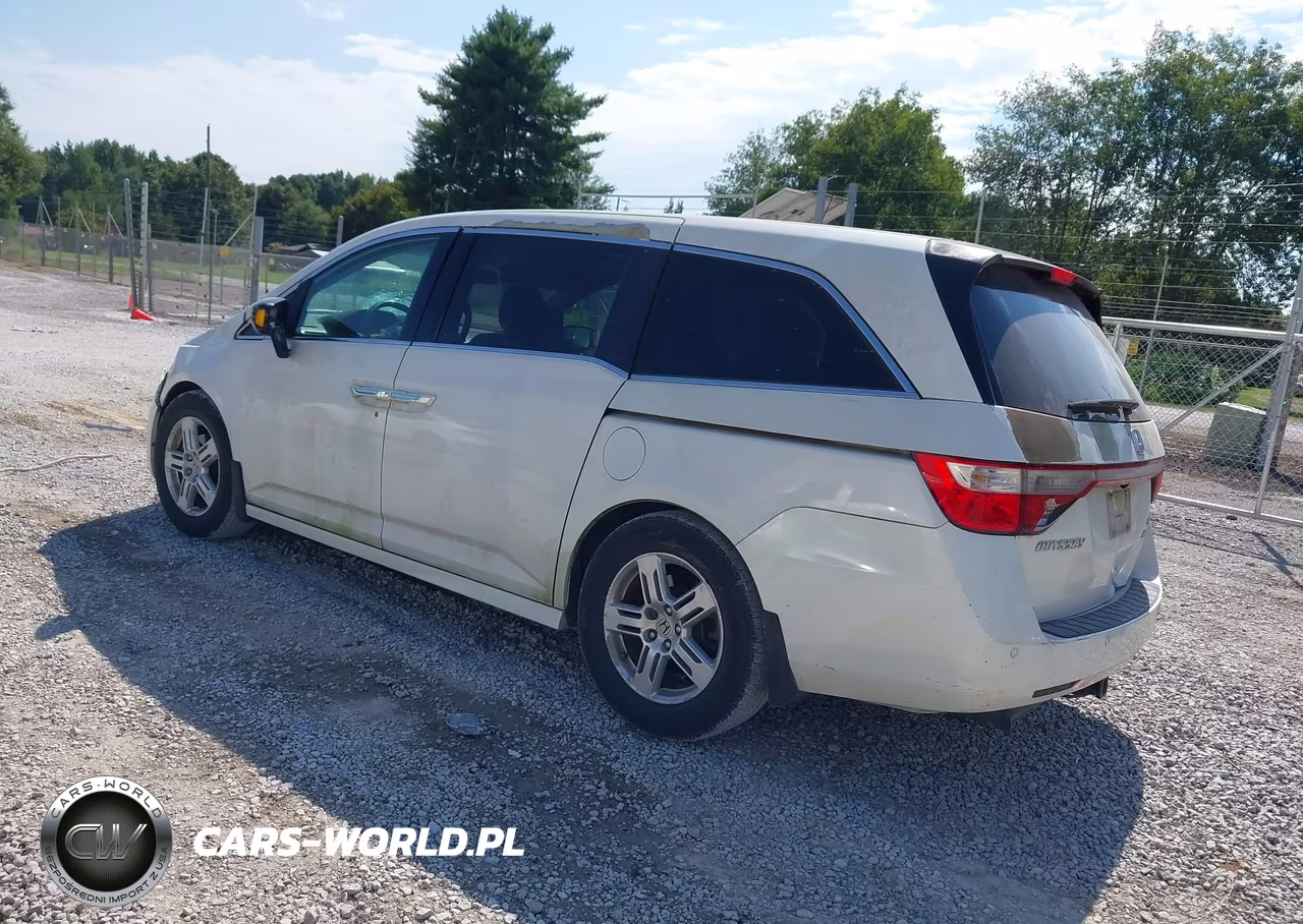 2012 Honda Odyssey Touring-Touring Elite VIN:5FNRL5H94CB038058 - 3