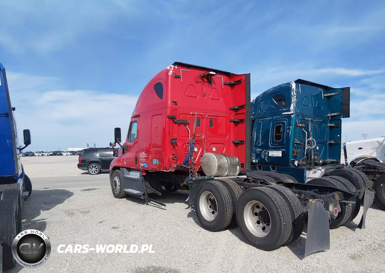 2017 Freightliner Cascadia 125 VIN:1FUJGLDRXHLHW0470 - 3