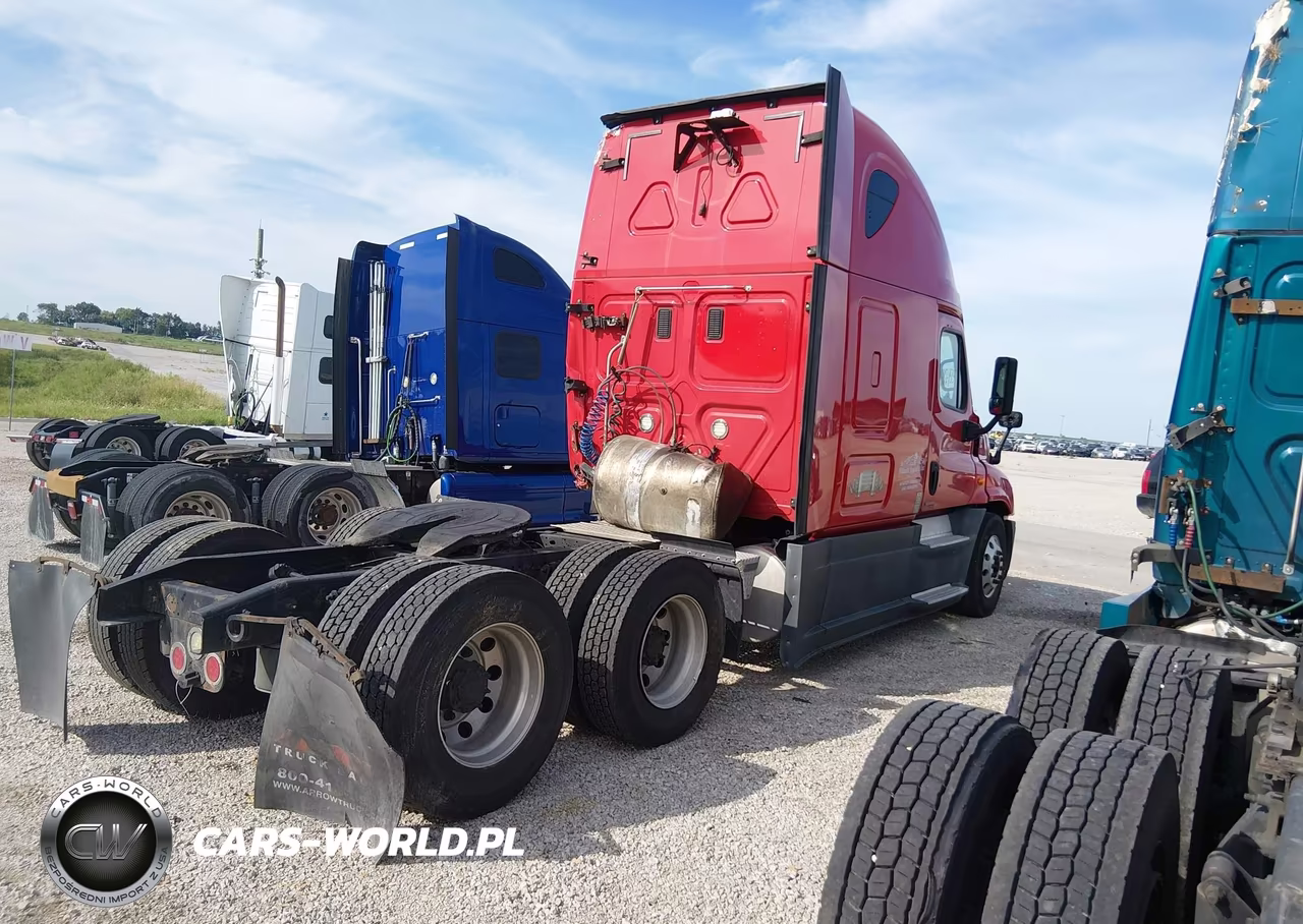 2017 Freightliner Cascadia 125 VIN:1FUJGLDRXHLHW0470 - 4