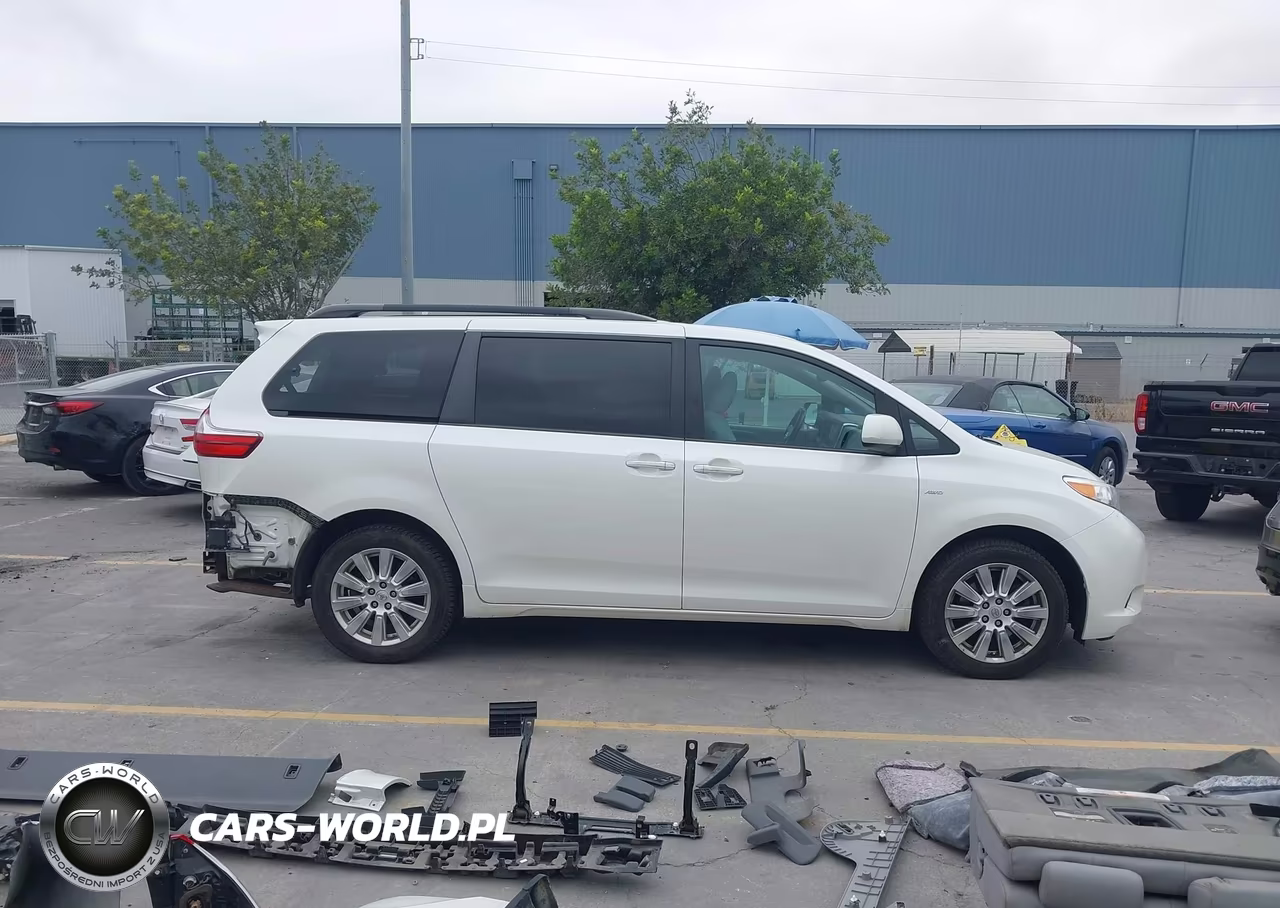 2017 Toyota Sienna Xle 7 Passenger VIN:5TDDZ3DC2HS169961 - 14