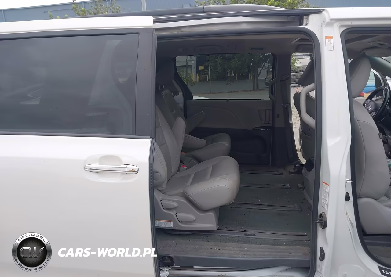 2017 Toyota Sienna Xle 7 Passenger VIN:5TDDZ3DC2HS169961 - 8