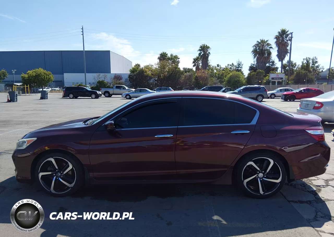 2017 Honda Accord Sport VIN:1HGCR2F62HA023037 - 14