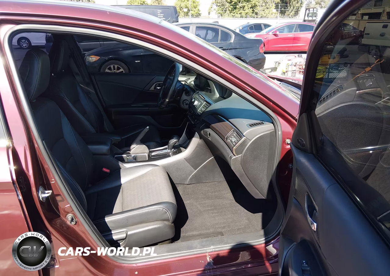2017 Honda Accord Sport VIN:1HGCR2F62HA023037 - 5