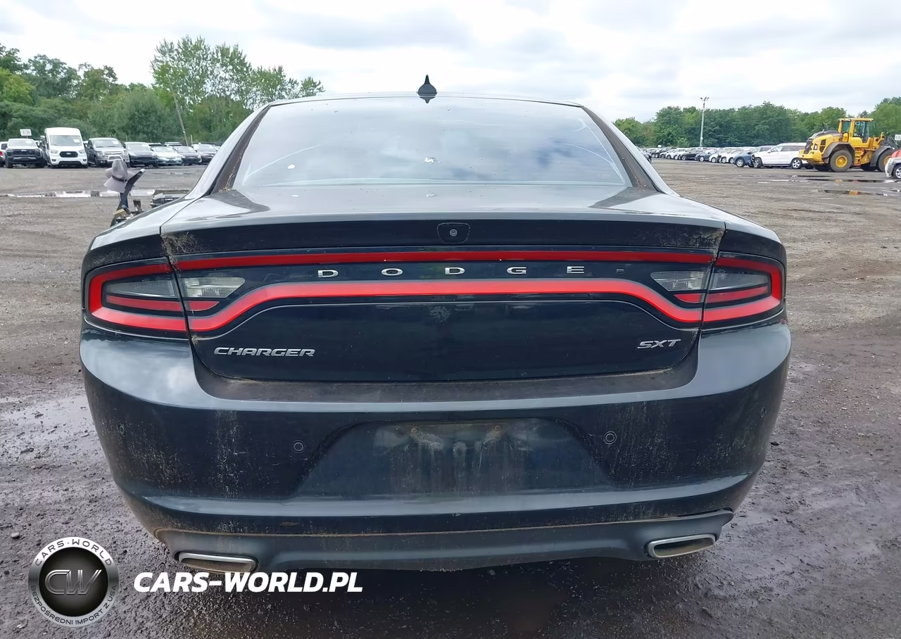 2015 Dodge Charger Sxt VIN:2C3CDXHG3FH827558 - 16