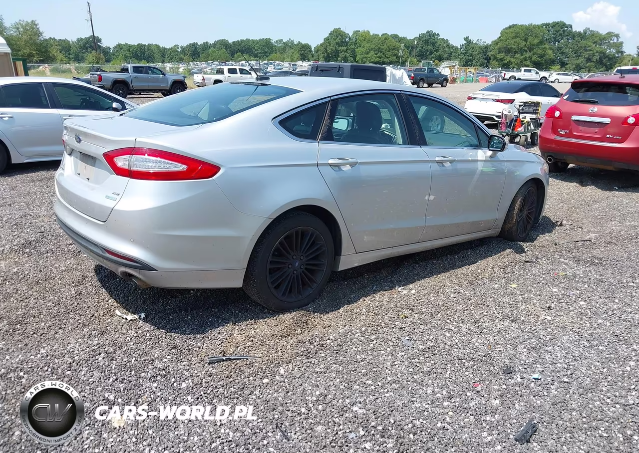 2015 Ford Fusion Se VIN:3FA6P0HDXFR108475 - 4