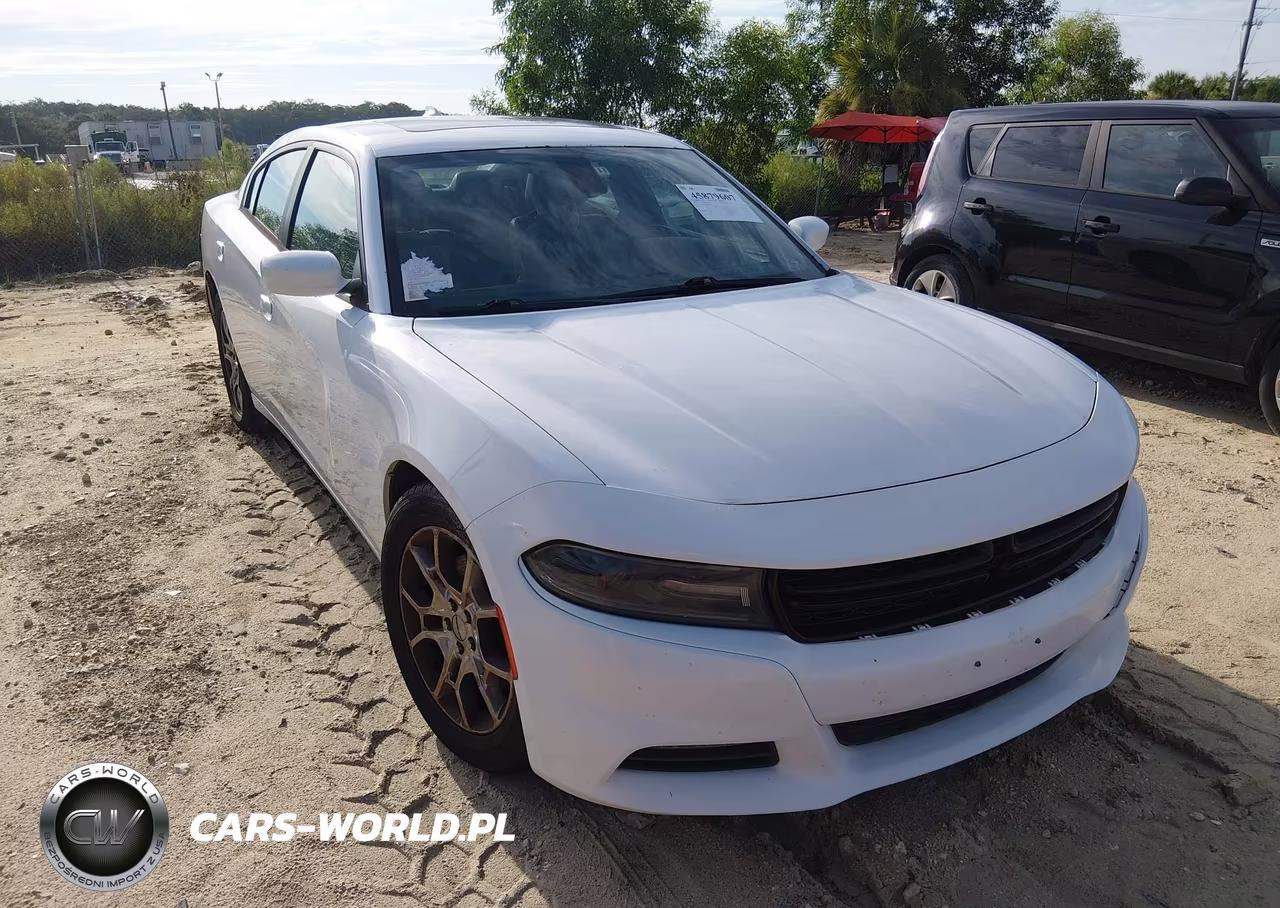 2015 Dodge Charger Sxt – zdjęcie 1 z 15