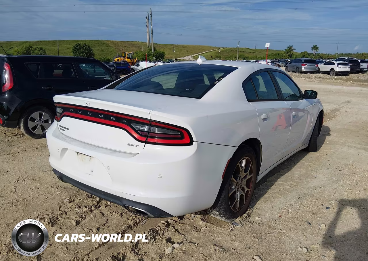 2015 Dodge Charger Sxt VIN:2C3CDXJG8FH919937 - 4