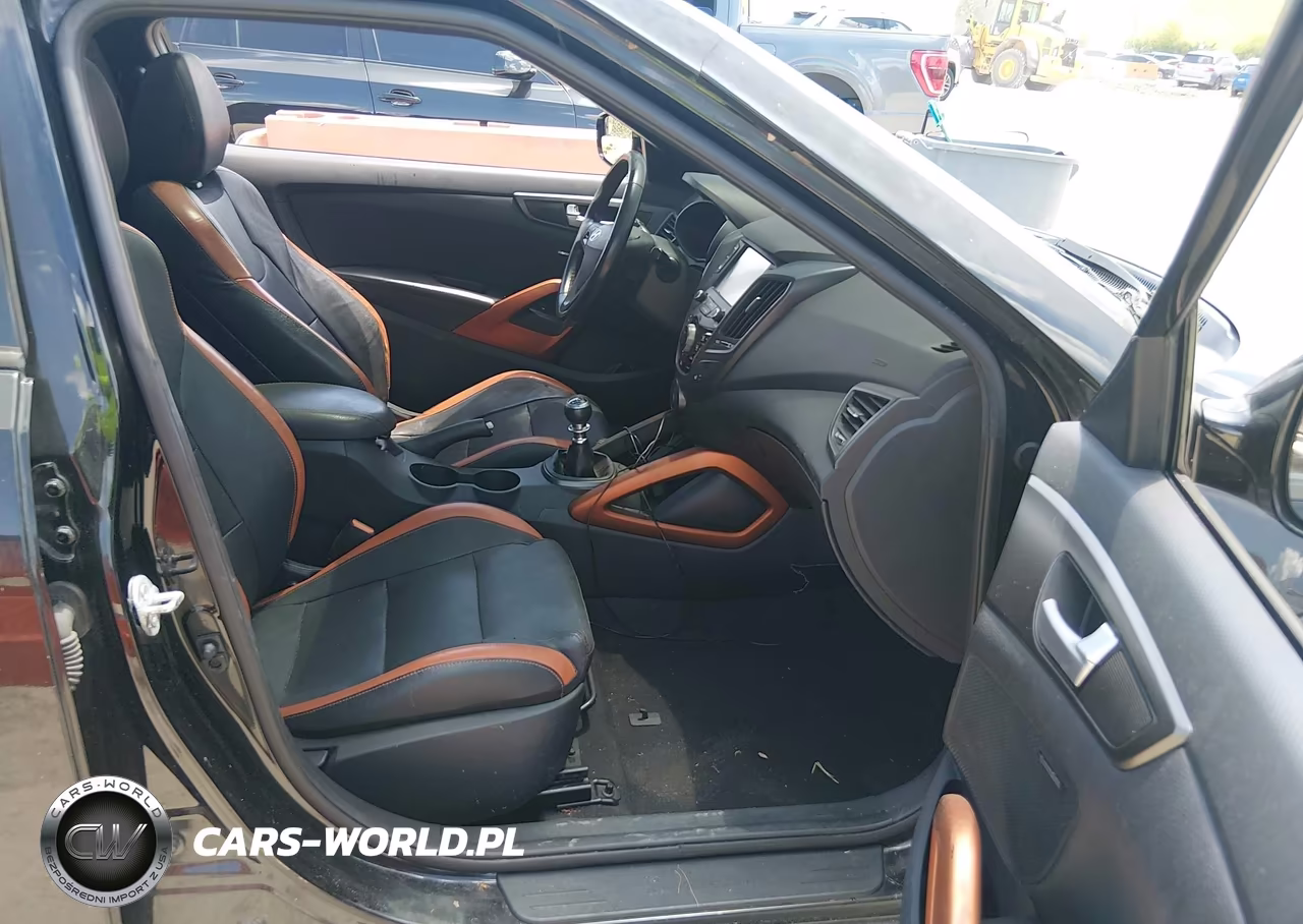 2016 Hyundai Veloster Turbo VIN:KMHTC6AE7GU267166 - 5