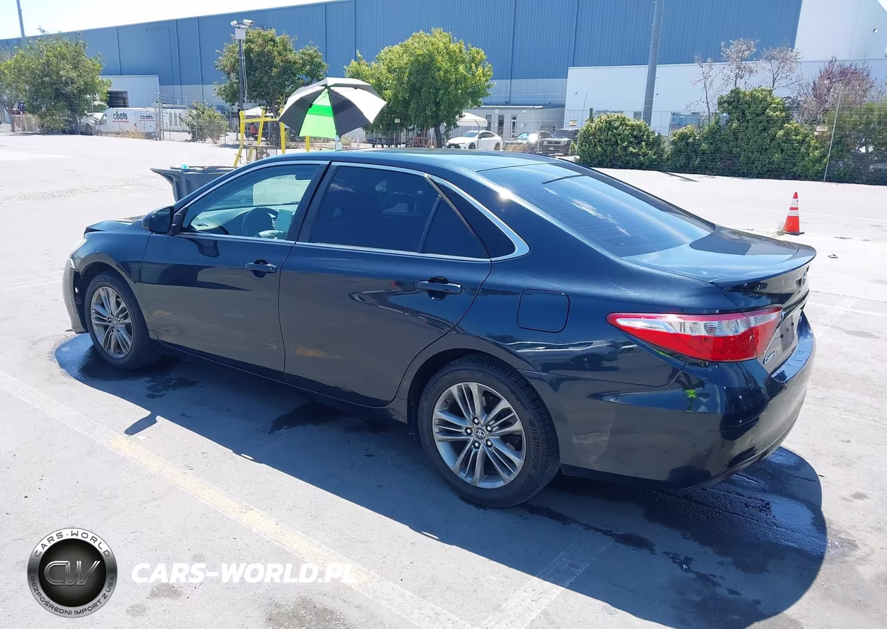 2017 Toyota Camry Se VIN:4T1BF1FK5HU389997 - 3