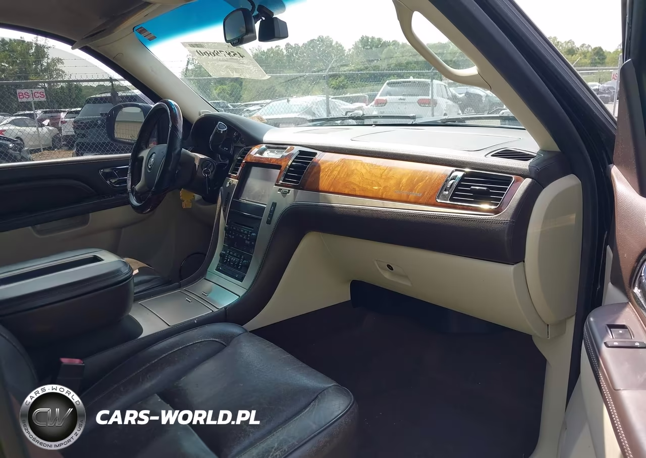 2012 Cadillac Escalade Platinum Edition VIN:1GYS4DEFXCR290243 - 5