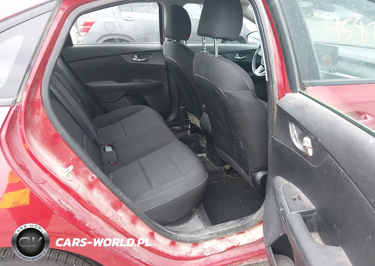 2020 Kia Forte Lxs VIN:3KPF24ADXLE248037 - 8