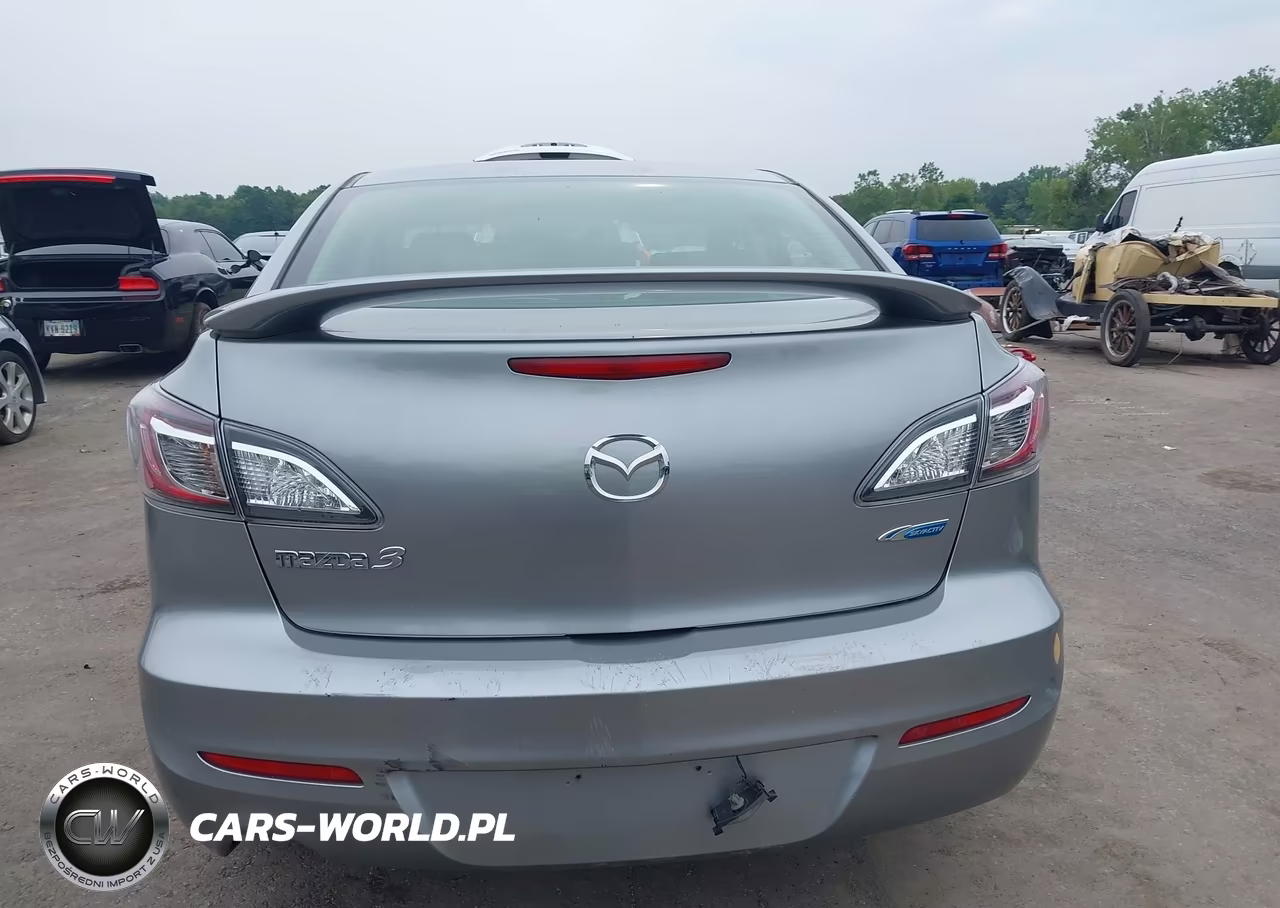2013 Mazda Mazda3 I Sport VIN:JM1BL1U71D1830659 - 15