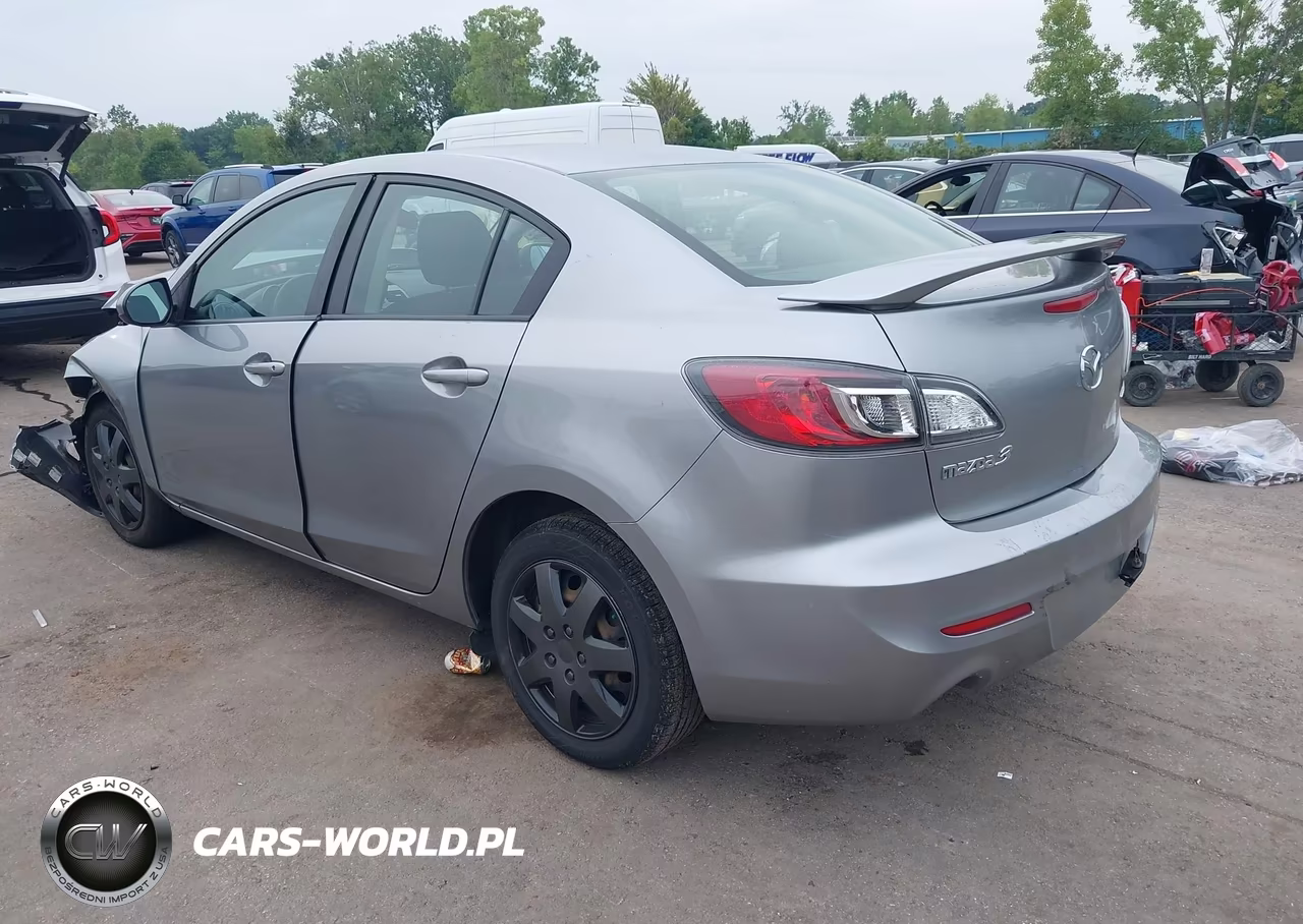 2013 Mazda Mazda3 I Sport VIN:JM1BL1U71D1830659 - 3