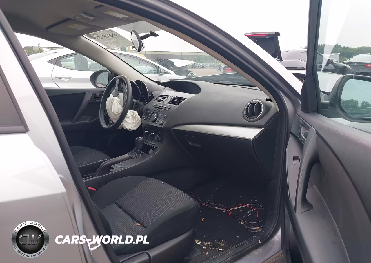 2013 Mazda Mazda3 I Sport VIN:JM1BL1U71D1830659 - 5