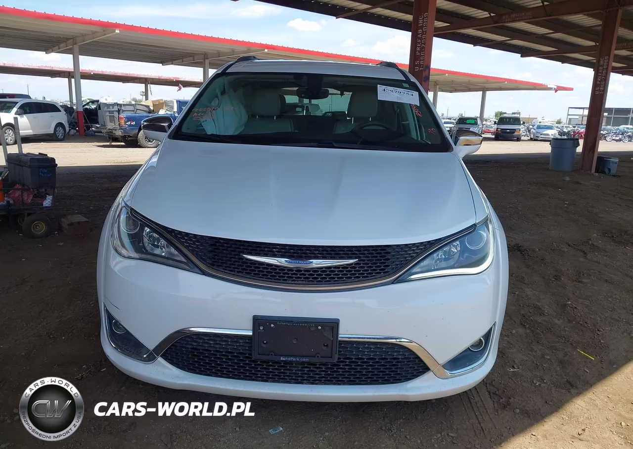2018 Chrysler Pacifica Limited VIN:2C4RC1GG9JR132527 - 12