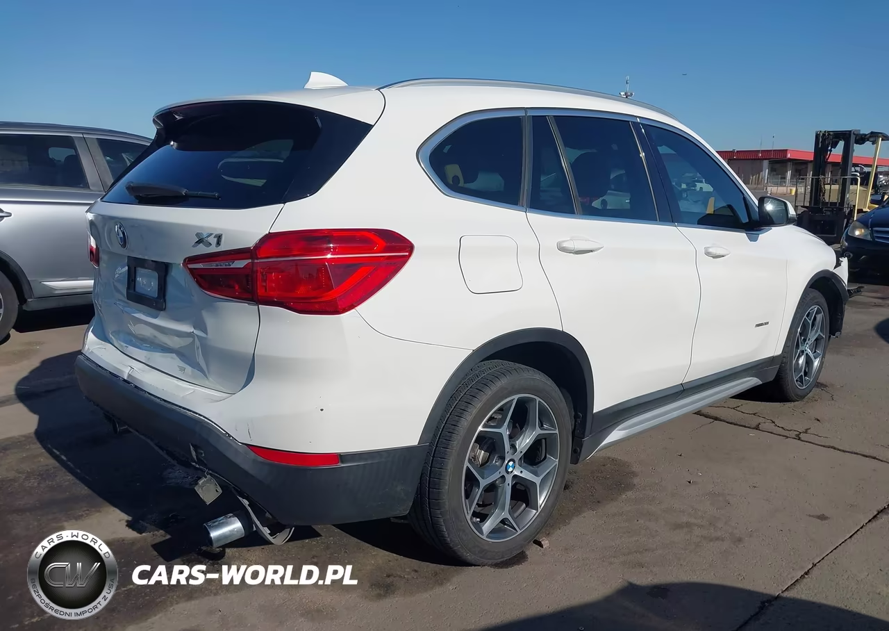 2017 BMW X1 Sdrive28I VIN:WBXHU7C33HP924590 - 4