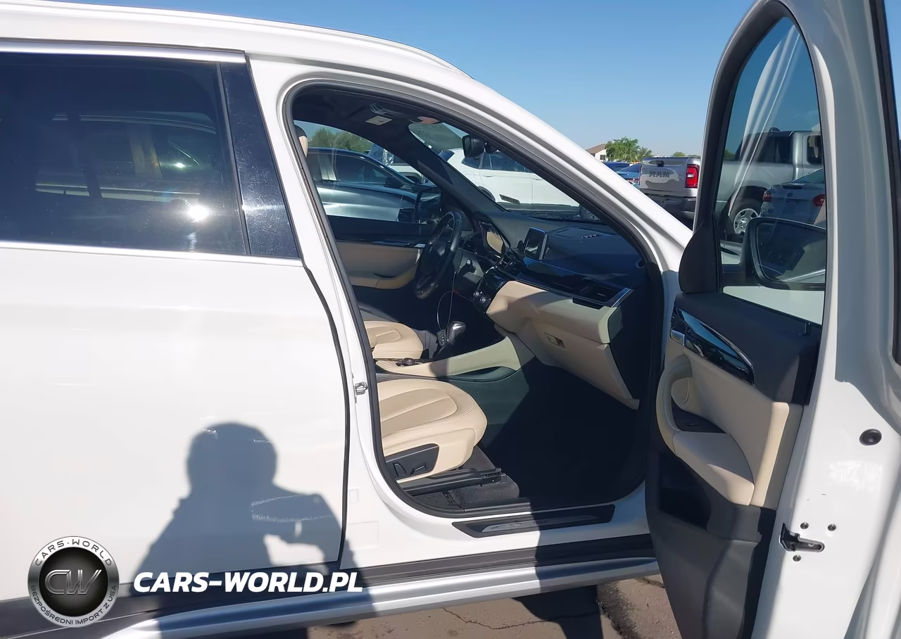 2017 BMW X1 Sdrive28I VIN:WBXHU7C33HP924590 - 5