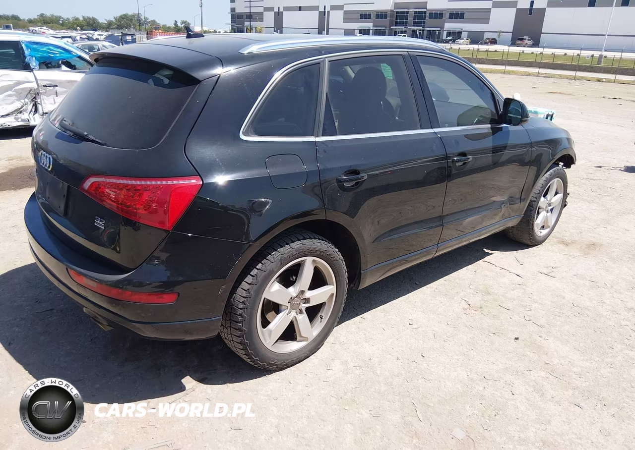2010 Audi Q5 3.2 Premium VIN:WA1LKAFP9AA031139 - 4