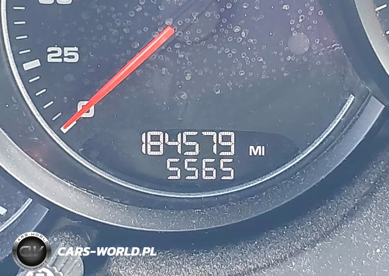 PORSCHE CAYENNE VIN:WP1AA2A23GKA11388 - 15