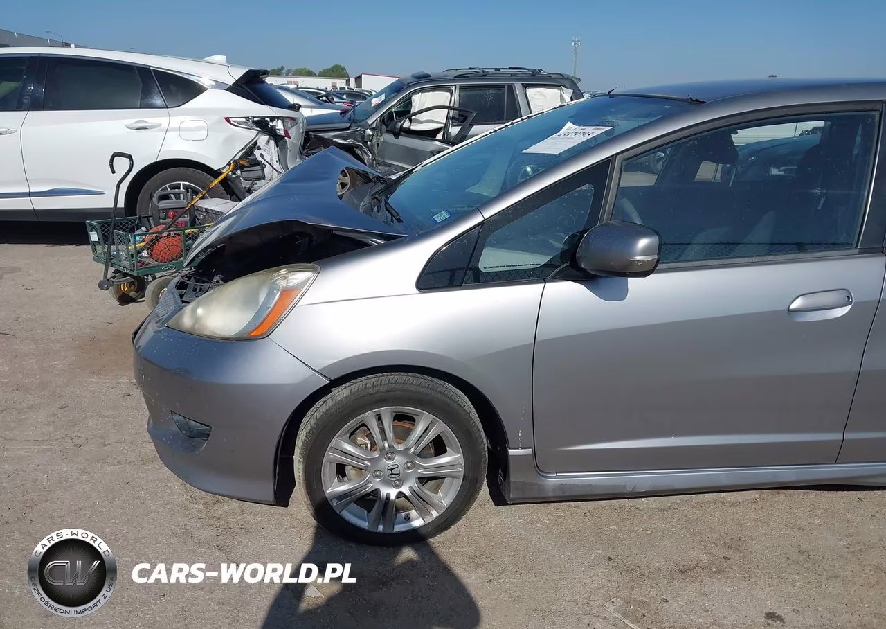 2009 Honda Fit Sport VIN:JHMGE884X9S010282 - 6