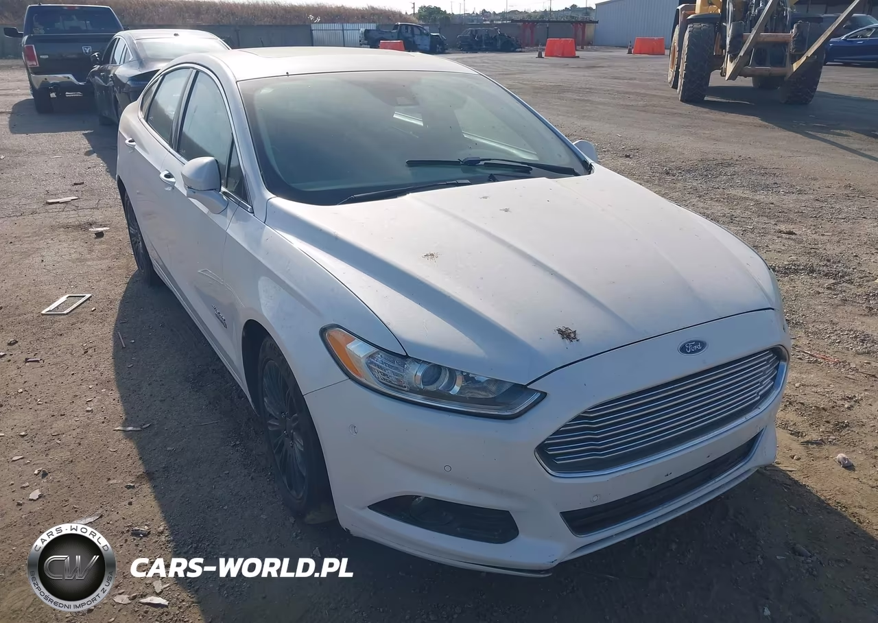 2014 Ford Fusion Energi Titanium – zdjęcie 1 z 11