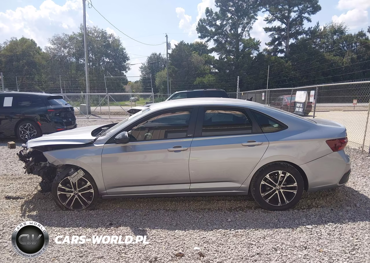 2025 Volkswagen Jetta 1.5T Sport VIN:3VWBX7BU2SM000768 - 14