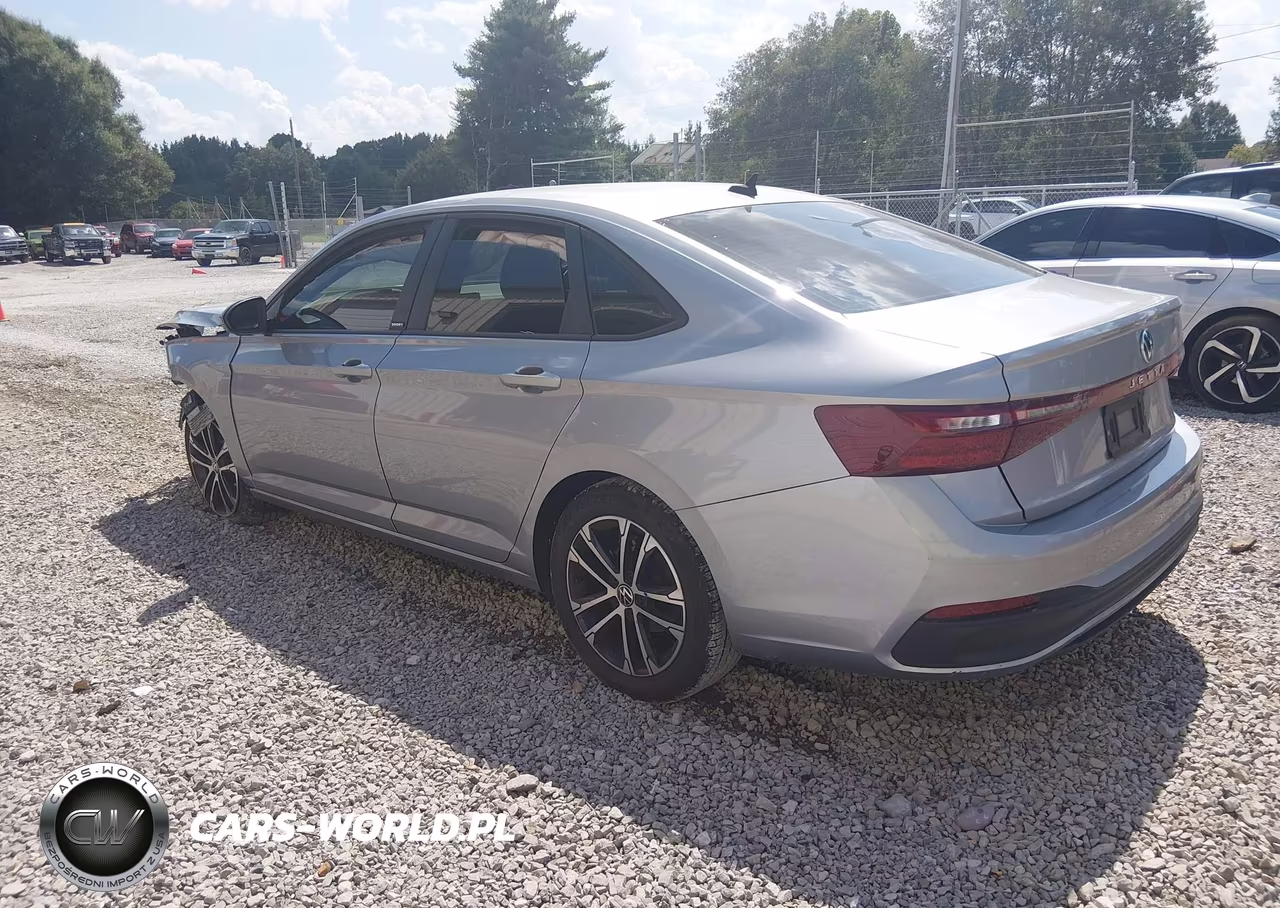 2025 Volkswagen Jetta 1.5T Sport VIN:3VWBX7BU2SM000768 - 3