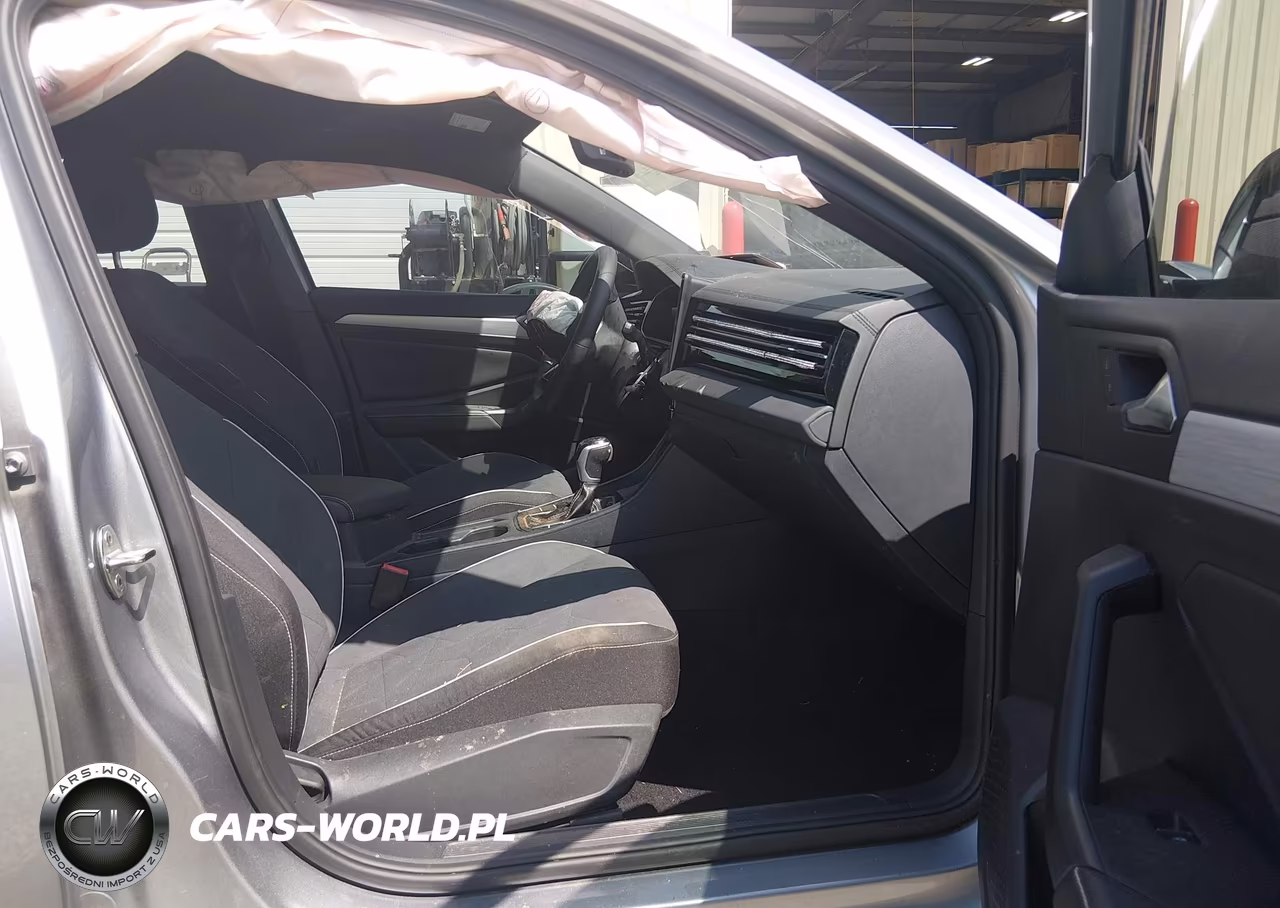 2025 Volkswagen Jetta 1.5T Sport VIN:3VWBX7BU2SM000768 - 5