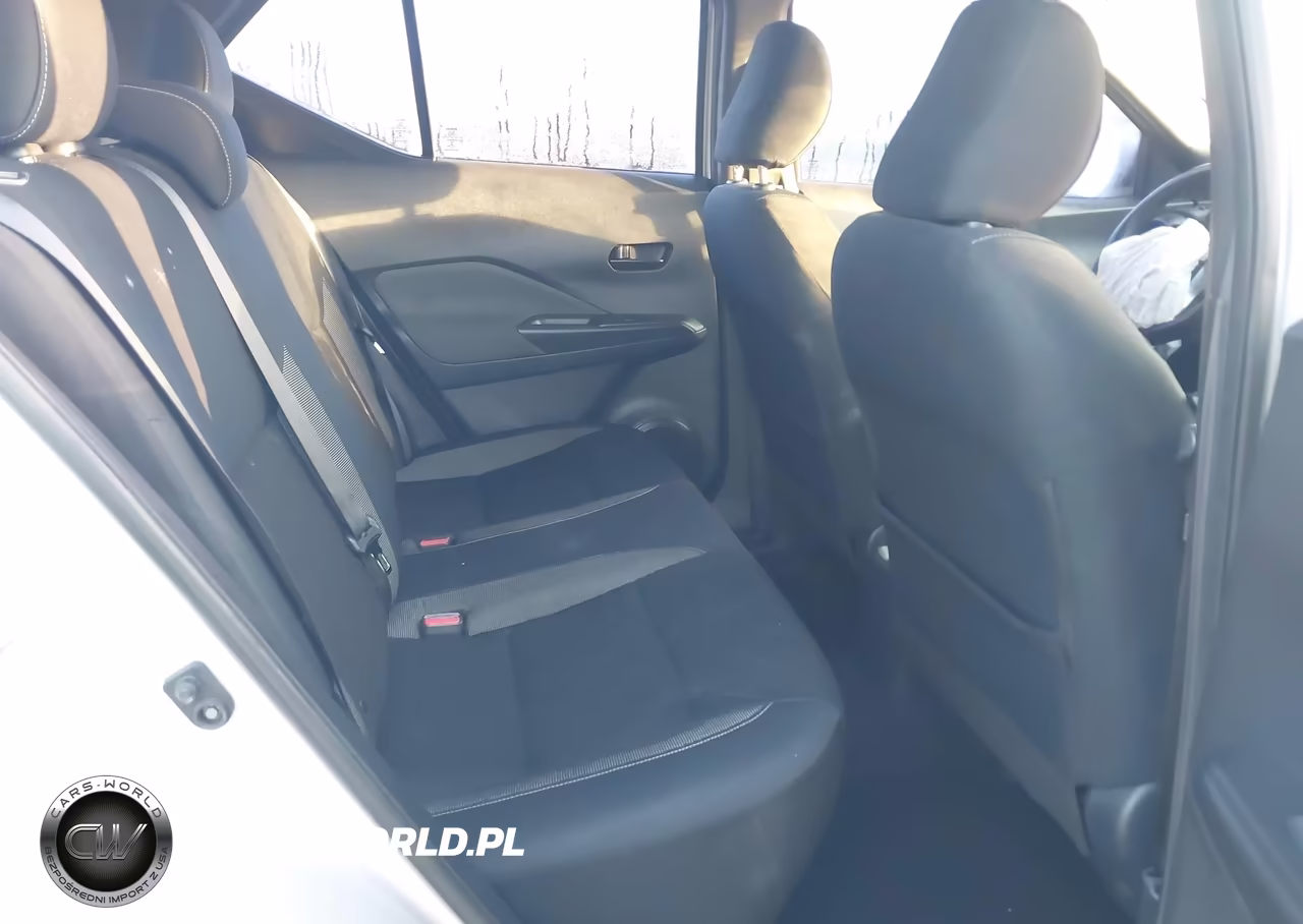 2019 Nissan Kicks S VIN:3N1CP5CU2KL532590 - 8