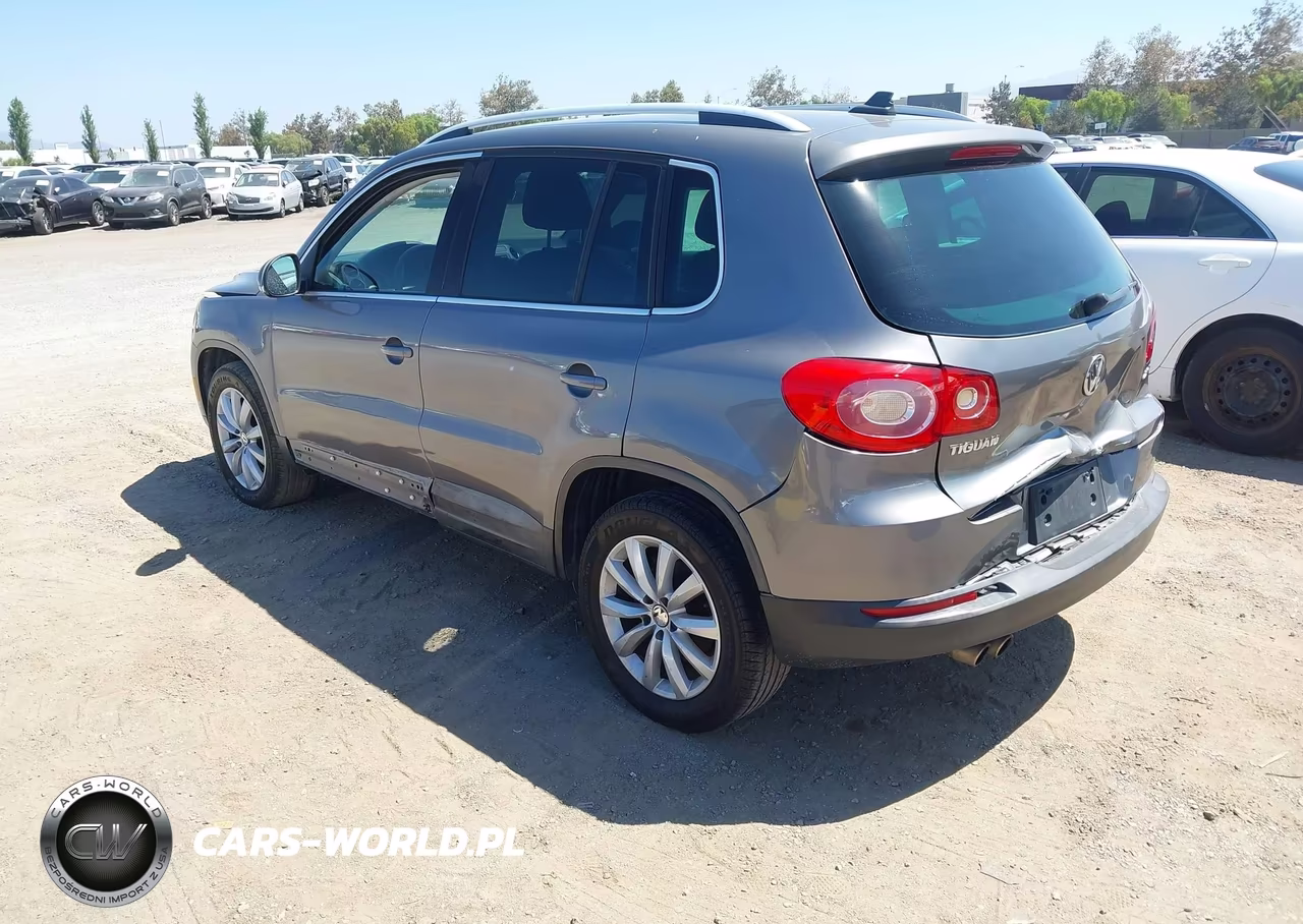 2011 Volkswagen Tiguan Se VIN:WVGAV7AX5BW546024 - 3