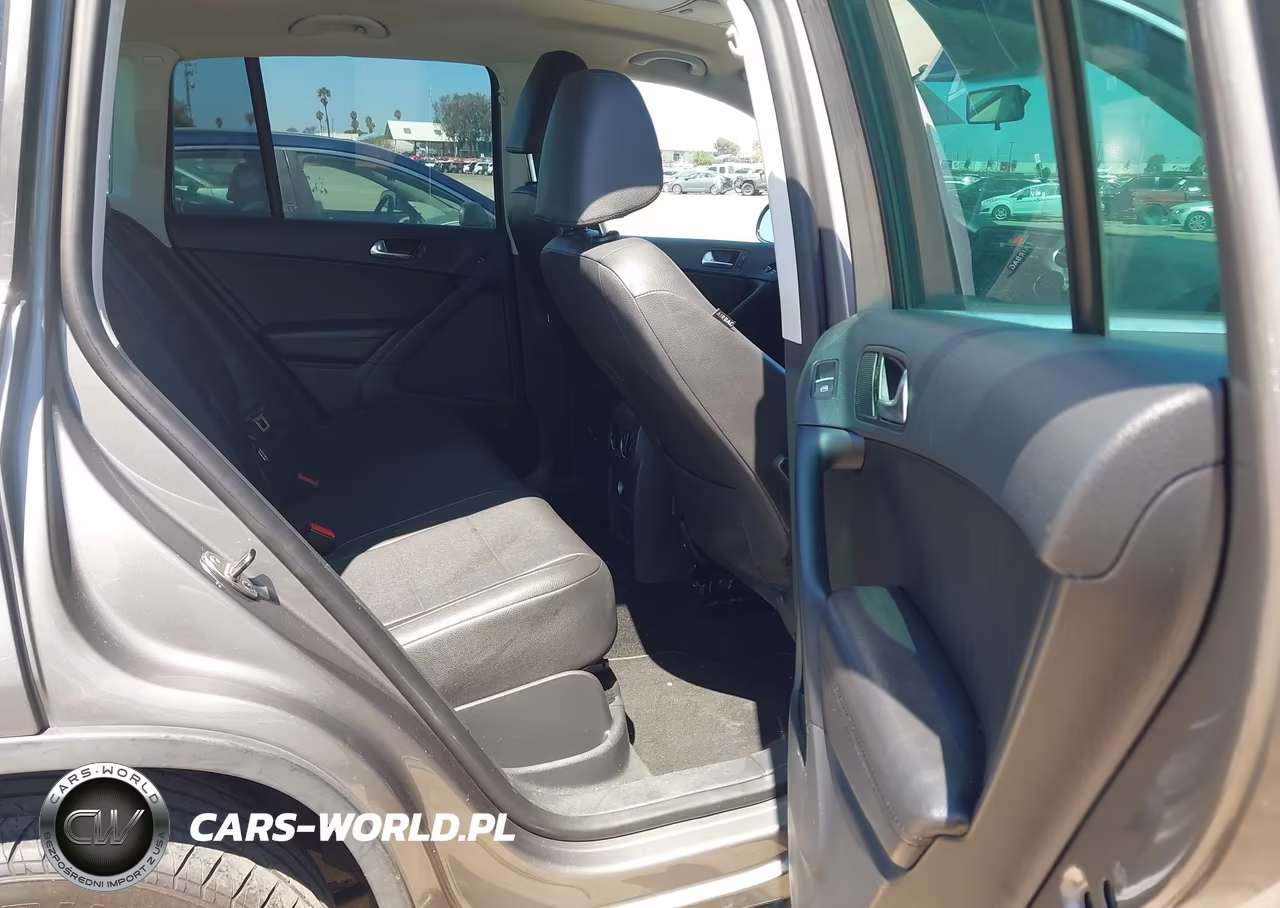 2011 Volkswagen Tiguan Se VIN:WVGAV7AX5BW546024 - 8