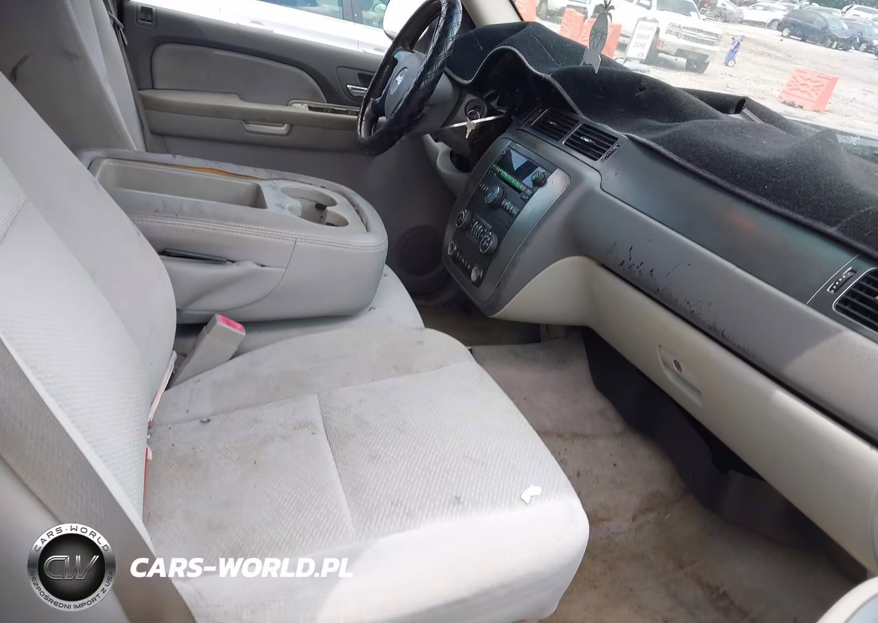 2007 Chevrolet Tahoe Ls VIN:1GNFC13C67R266651 - 8