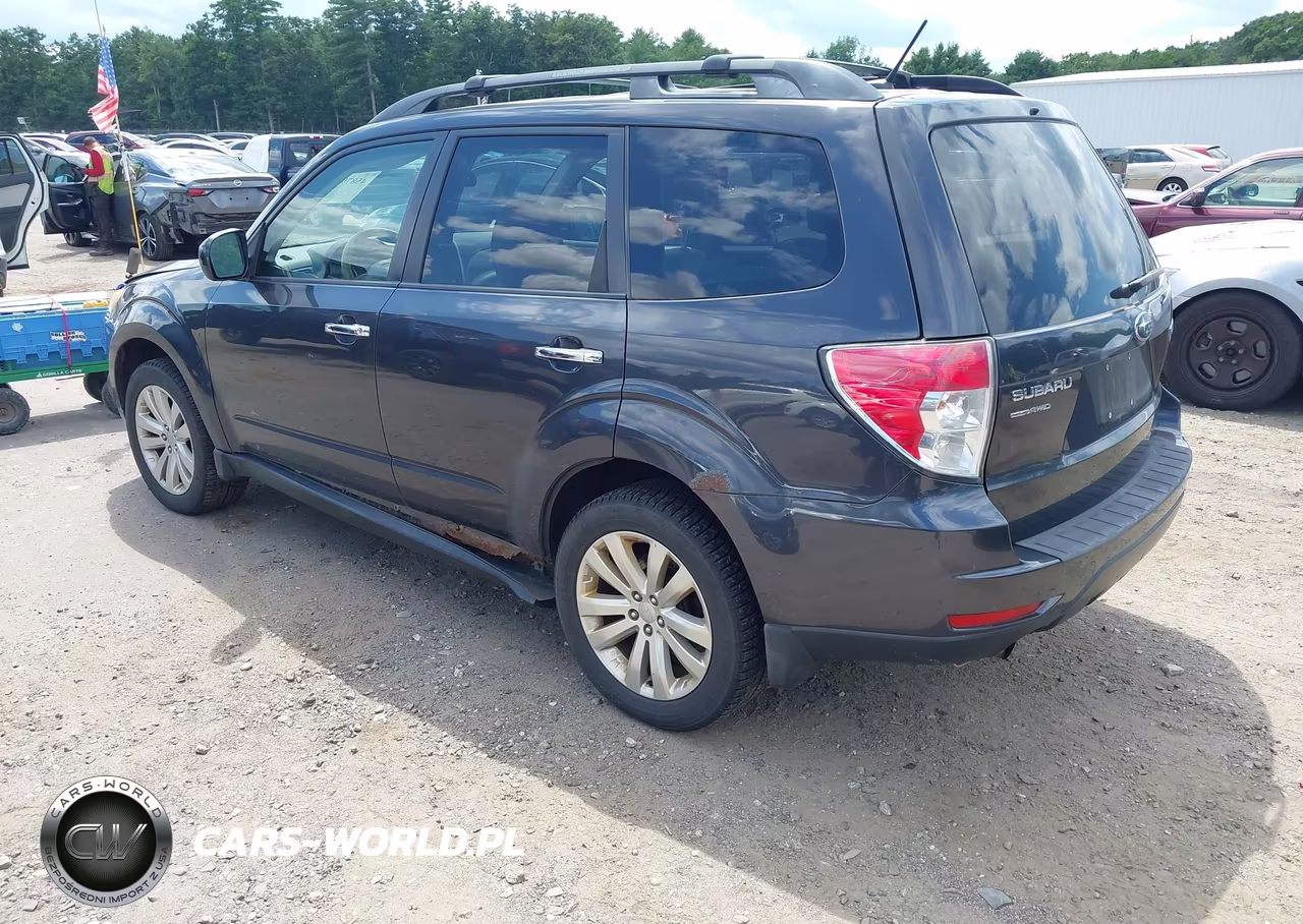 2012 Subaru Forester 2.5X Premium VIN:JF2SHADC8CH401184 - 3