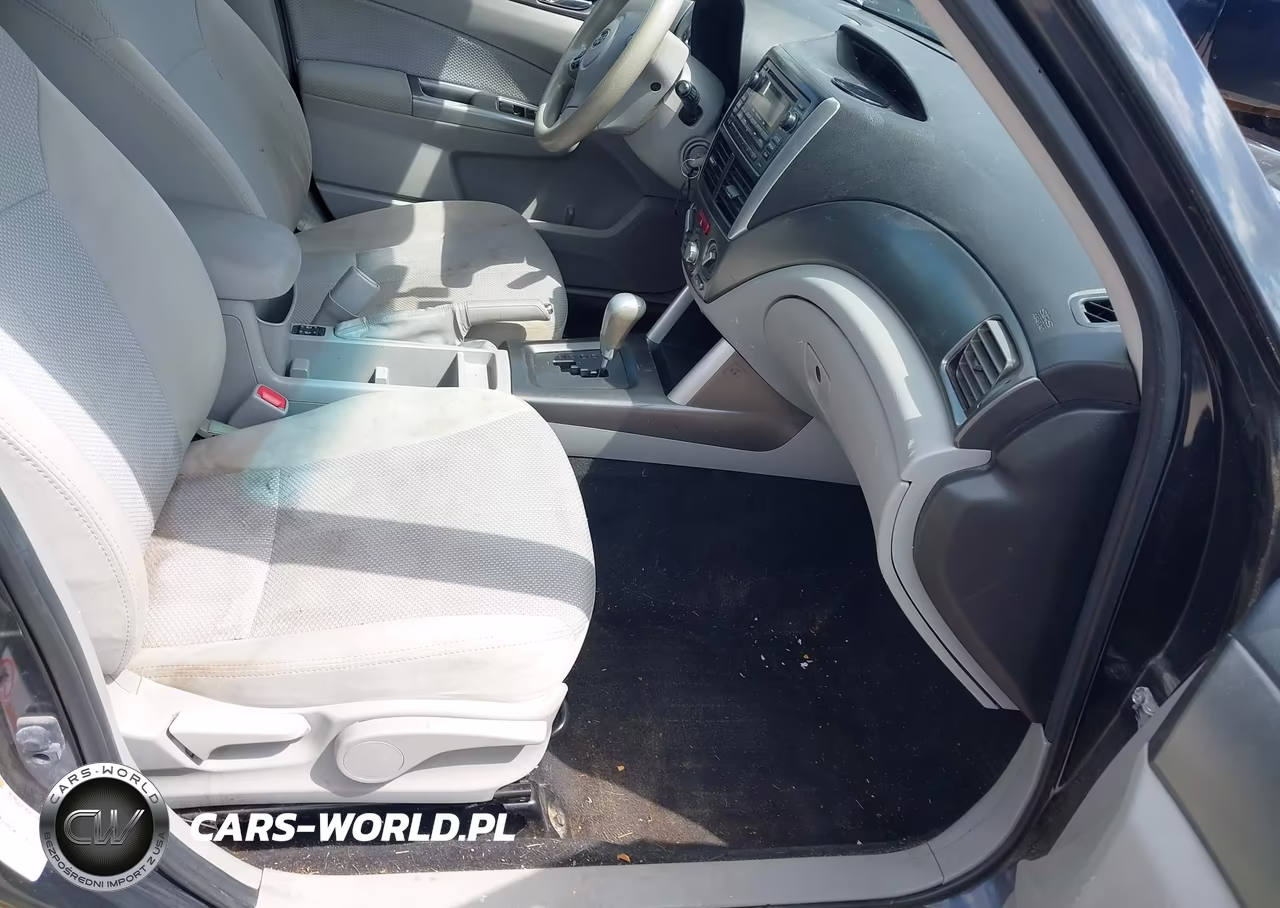 2012 Subaru Forester 2.5X Premium VIN:JF2SHADC8CH401184 - 5