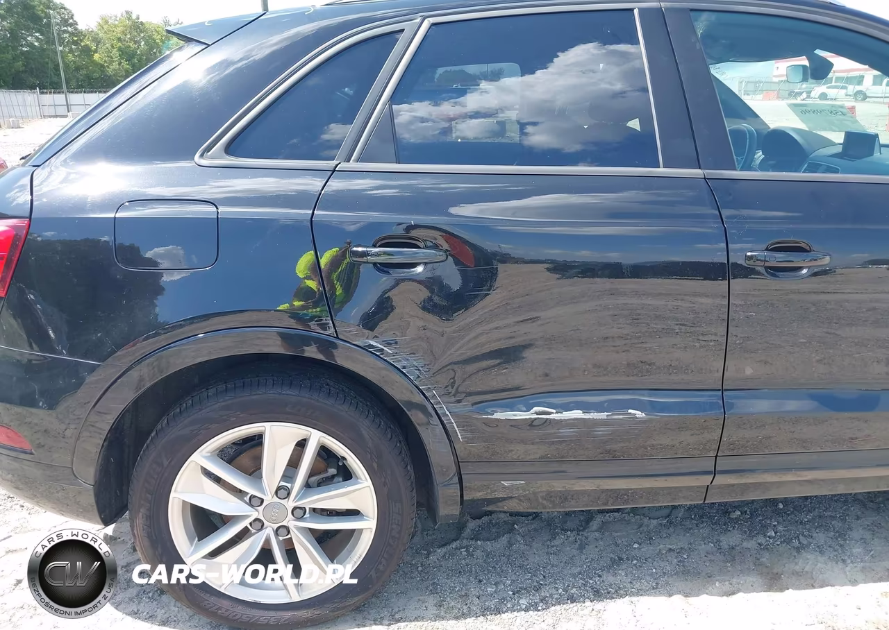 2018 Audi Q3 2.0T Premium-2.0T Sport Premium VIN:WA1ECCFS6JR027654 - 18