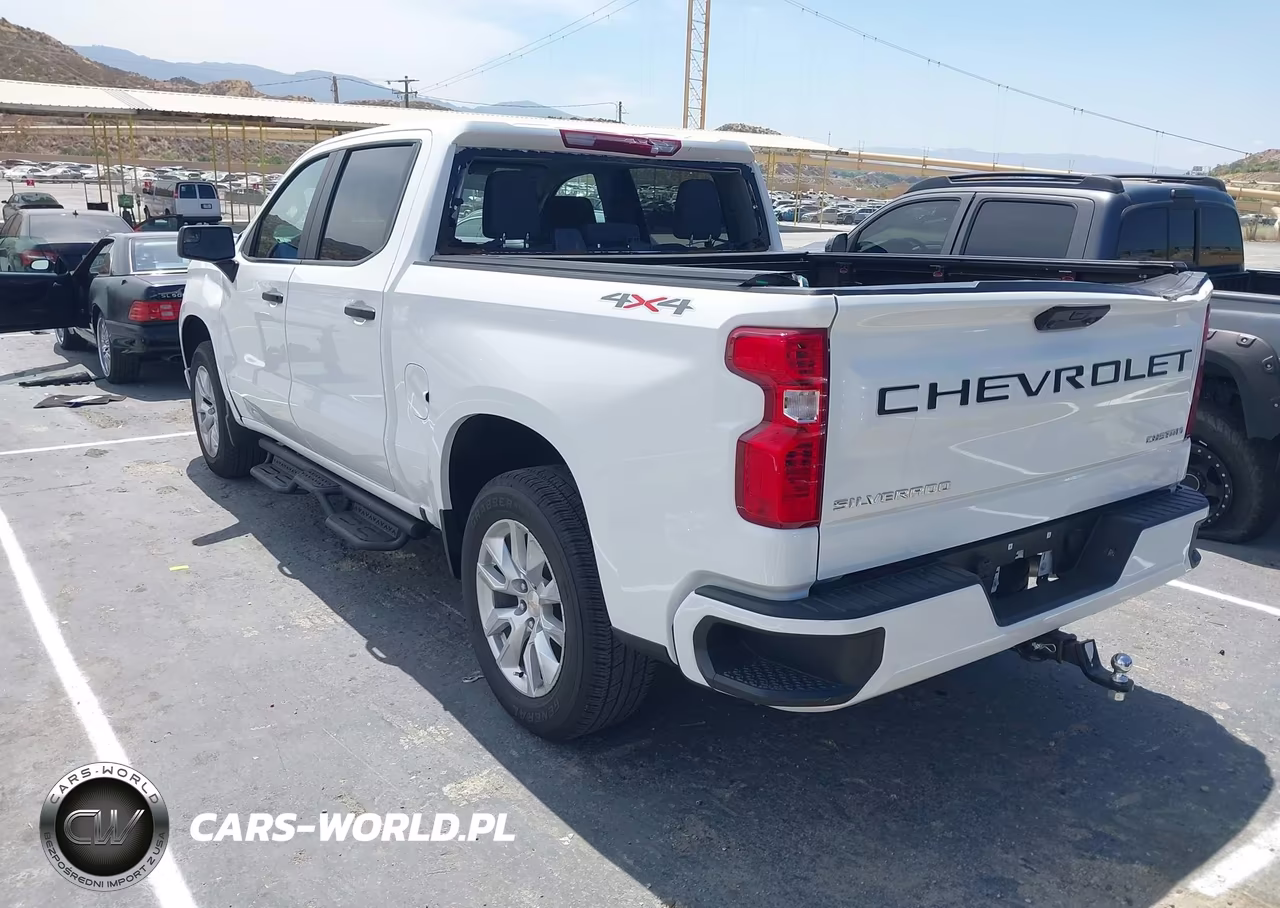 2026 Chevrolet Silverado 1500 4Wd Short Bed Custom VIN:1GCPKBEK9TZ127392 - 3