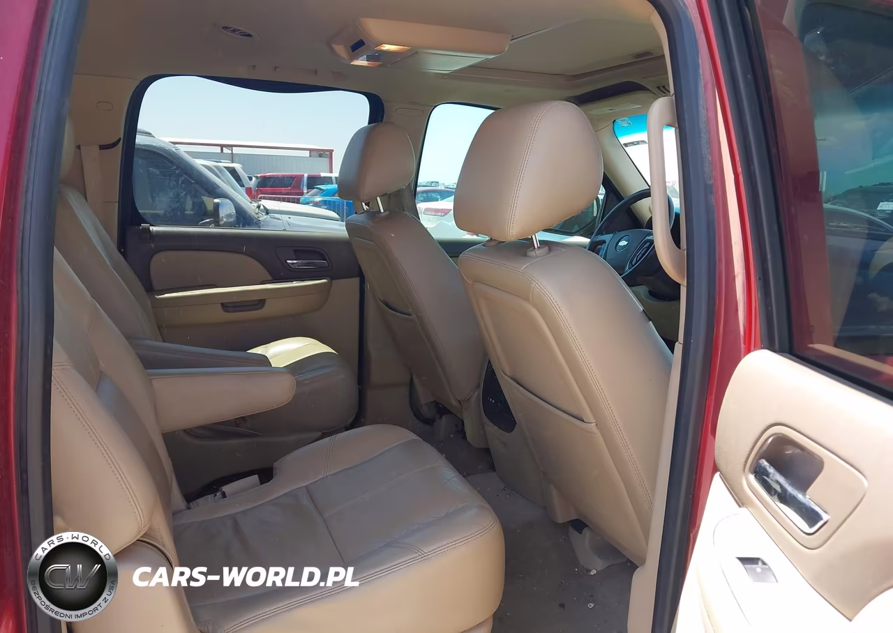 2012 Chevrolet Suburban Lt VIN:1GNSKJE74CR303966 - 8