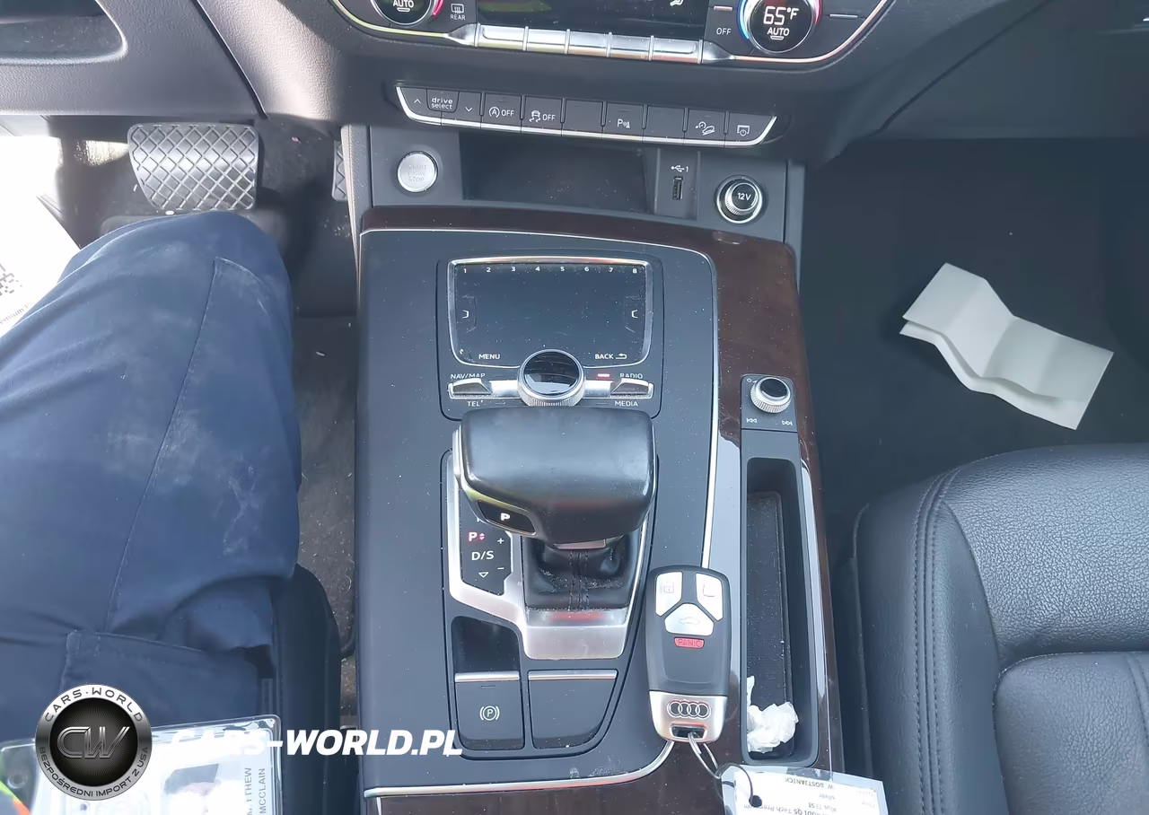 2018 Audi Q5 2.0T Premium-2.0T Tech Premium VIN:WA1BNAFY4J2206841 - 11
