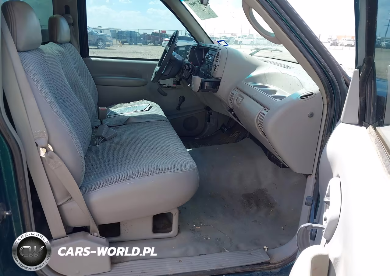 1996 Chevrolet Gmt-400 C1500 VIN:1GCEC14W1TZ132380 - 5