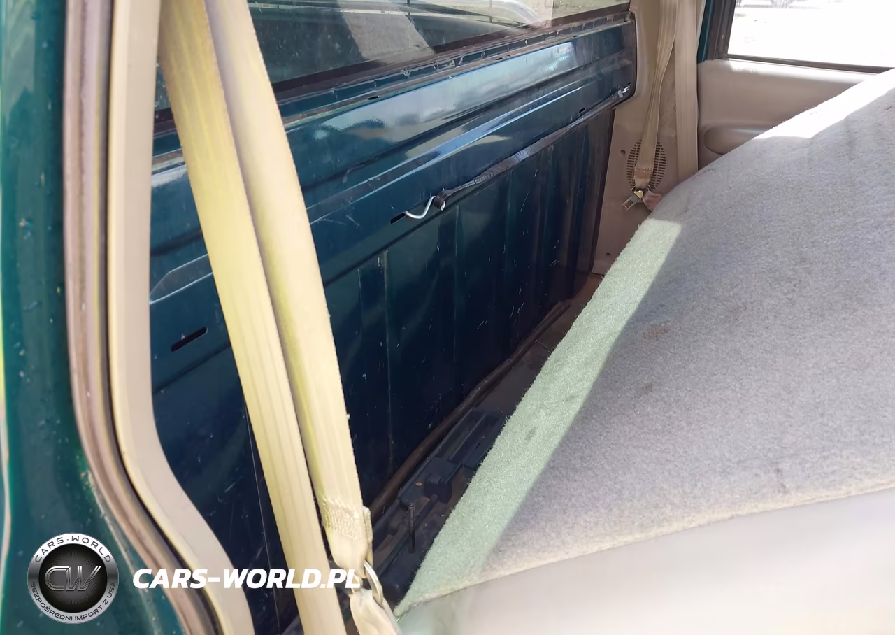 1996 Chevrolet Gmt-400 C1500 VIN:1GCEC14W1TZ132380 - 8