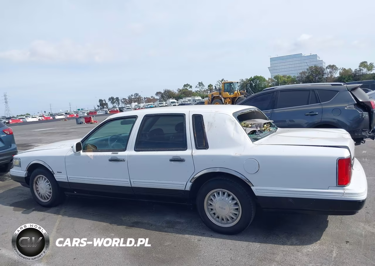 1995 Lincoln Town Car Cartier VIN:1LNLM83W9SY617672 - 14