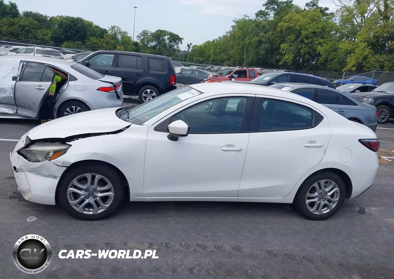 2018 Toyota Yaris Ia VIN:3MYDLBYV9JY319670 - 14